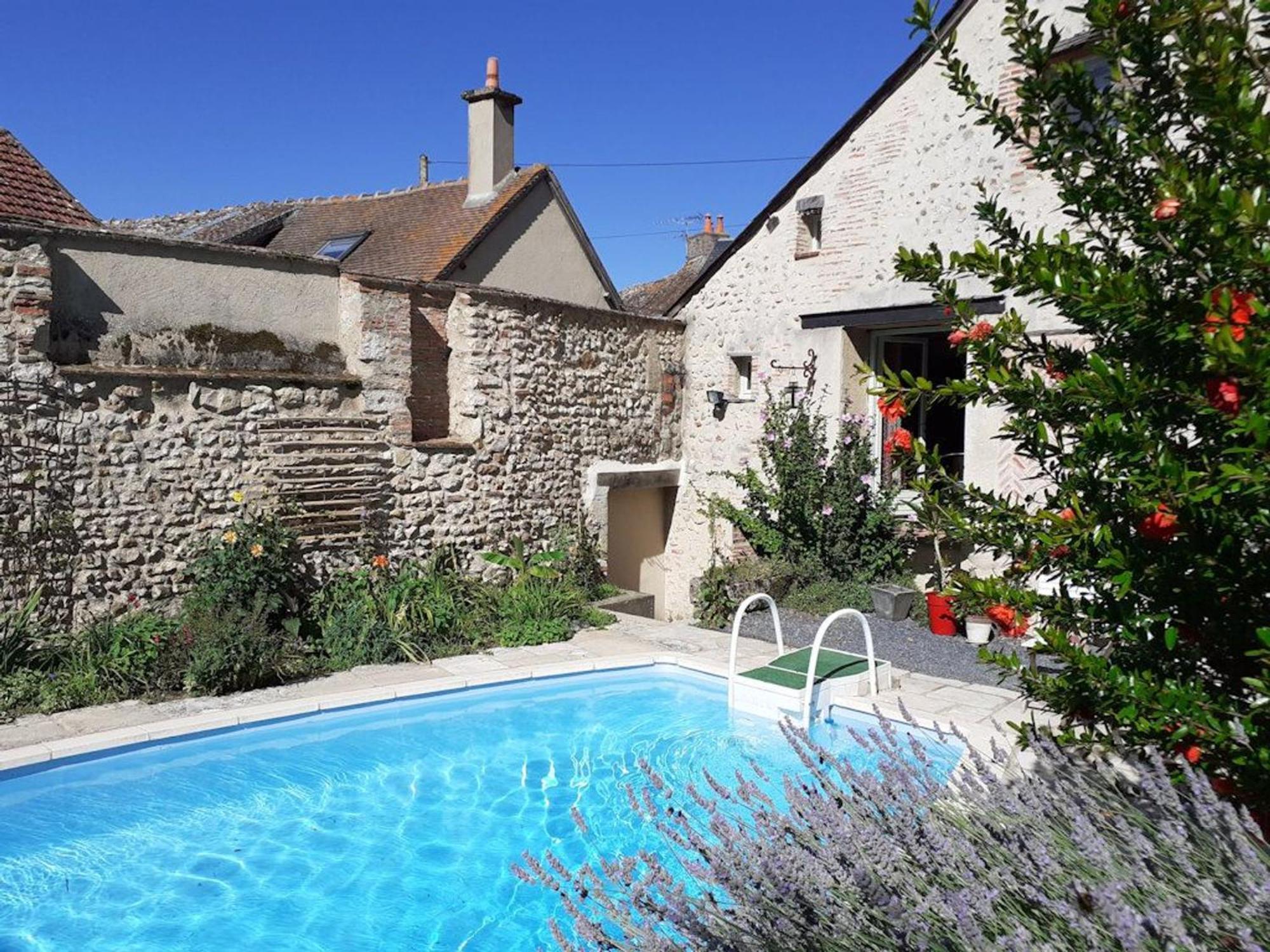 Charmante Suite Familiale Avec Piscine Au Coeur Du Val De Loire - Fr-1-590-493 Ousson-sur-Loire Exterior photo